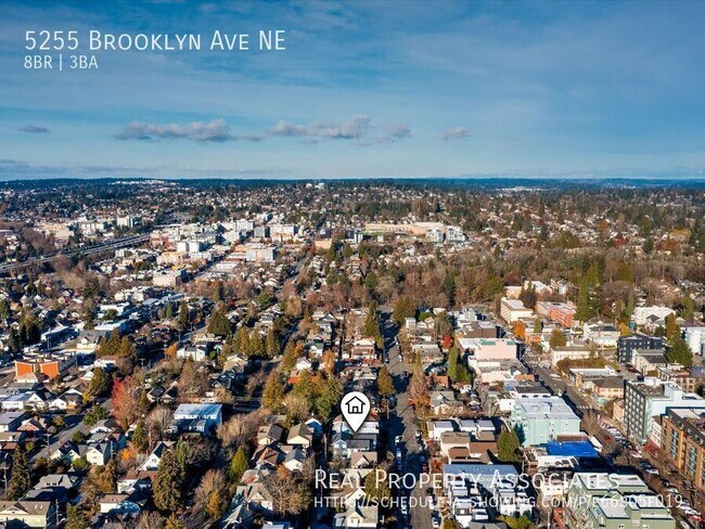 Building Photo - 5255 Brooklyn Ave NE