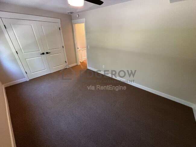 Building Photo - 10710 2nd Ave NW