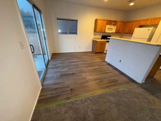 Building Photo - Fresh Paint/New Flooring all inside! Four ...
