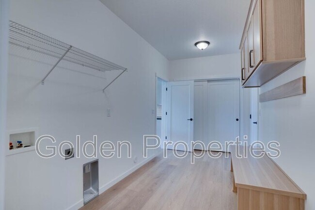 Building Photo - 7768 N Girard Cir