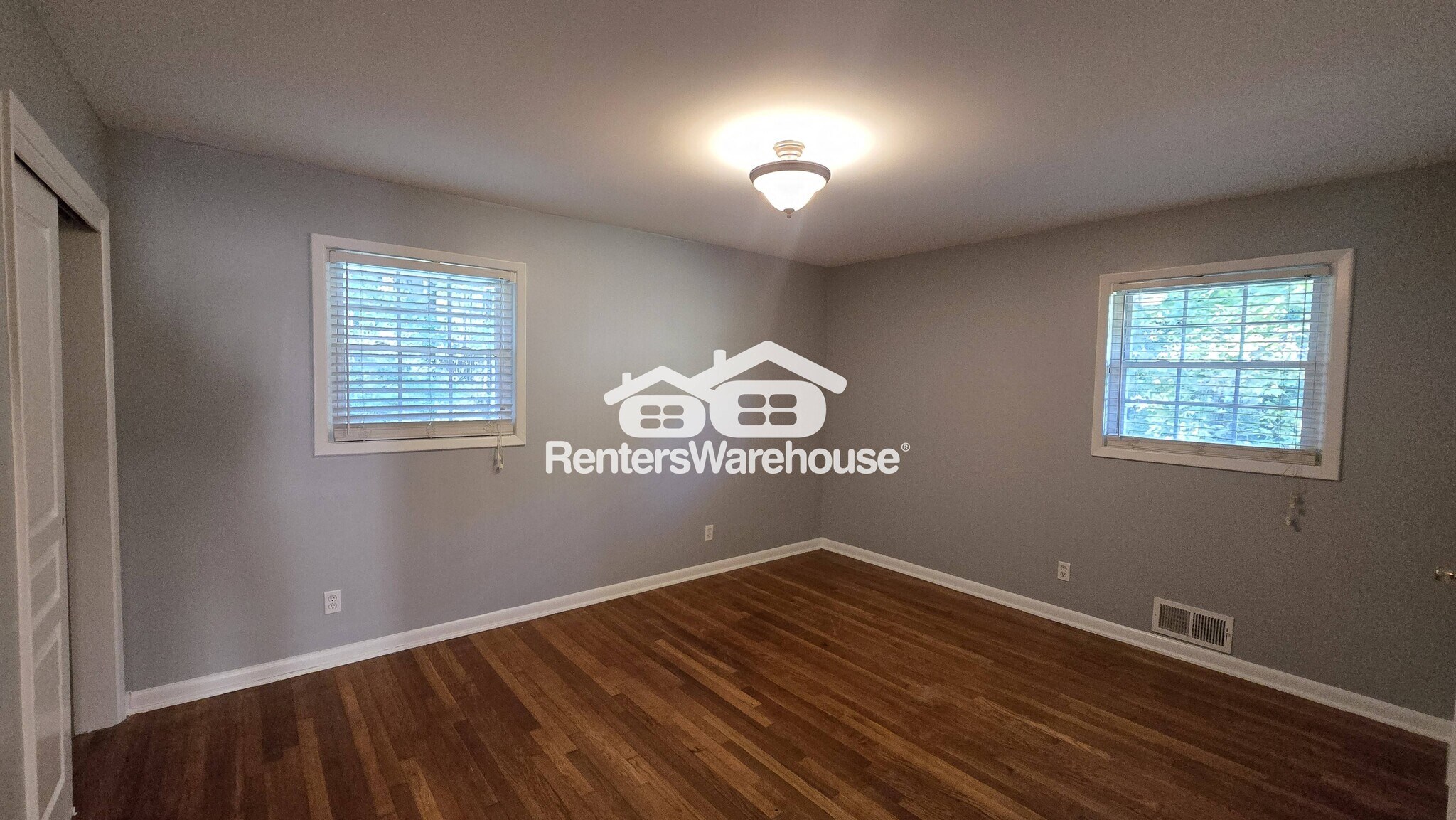 Building Photo - 1305 Panola Rd