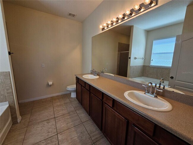 Building Photo - 4222 Granite Glen Loop