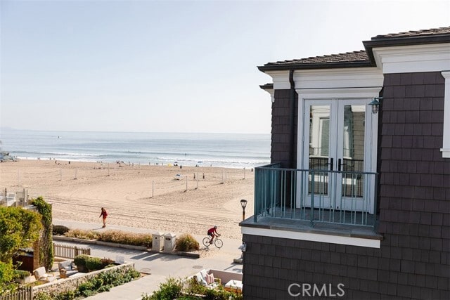 Building Photo - 300 The Strand