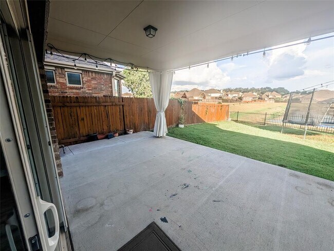 Building Photo - 3636 Mineral Dr