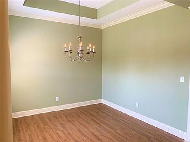 Building Photo - 725 Briarcliff Pl