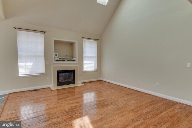 Building Photo - 45921 Altman Ct