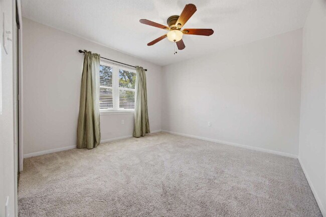 Building Photo - "Charming 4-Bedroom Shalimar Retreat- Power Included With Rent!"