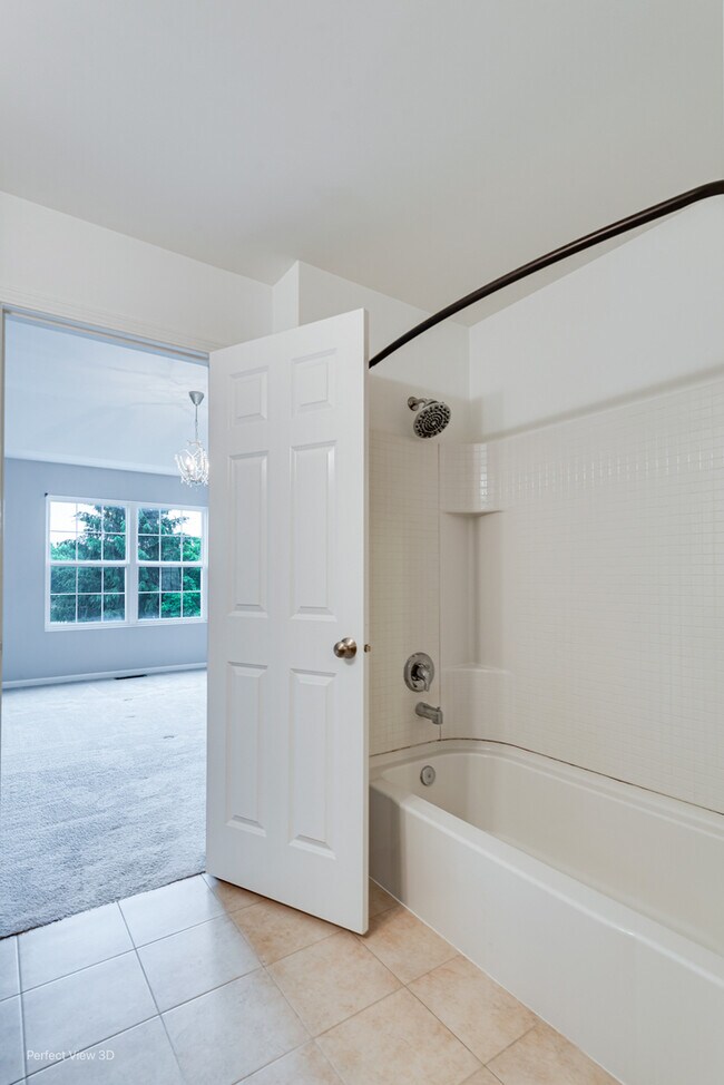 Building Photo - 315 Saunders Cir