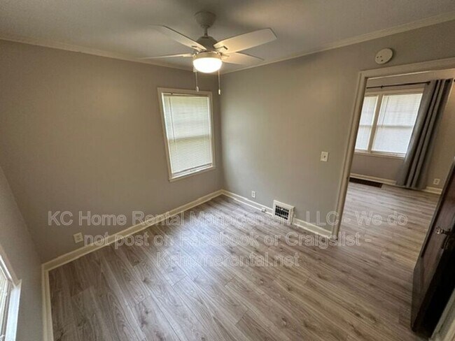 Building Photo - 6111 Raytown Rd
