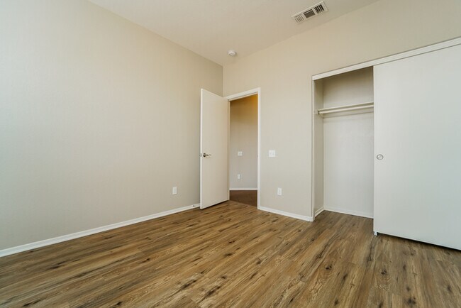 Building Photo - Inviting 3-Bedroom Home in Tucson, AZ