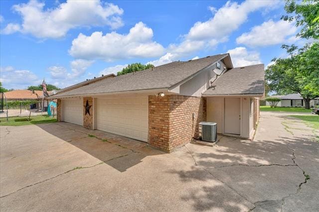 Building Photo - 1205 Fairhaven Dr
