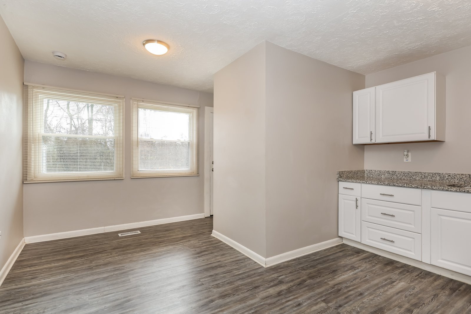 Building Photo - 3912 Lori Sue Ave