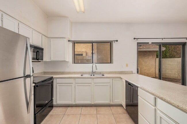 Building Photo - 3 bed 2.5 bath Single Family Home - Union ...
