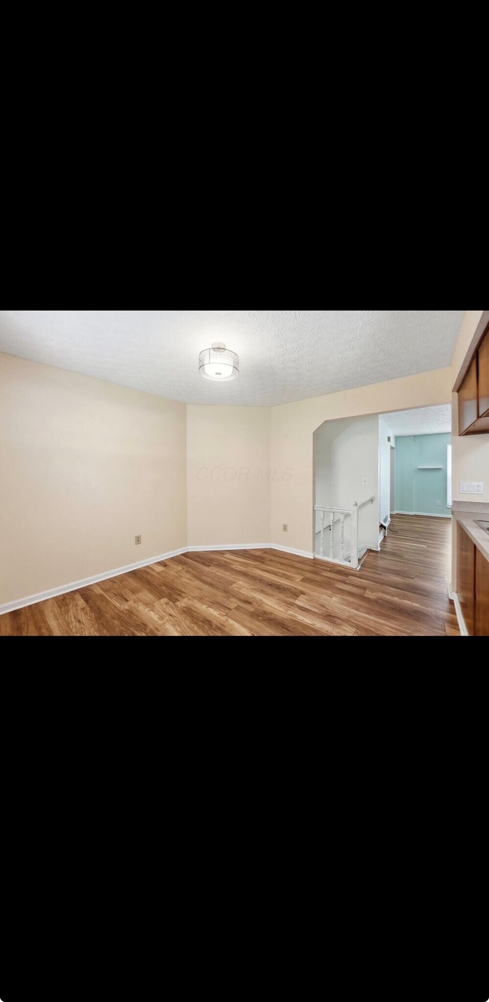 Building Photo - 46 Ravine Ridge Dr S