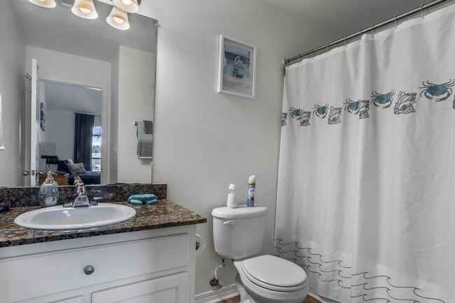 Building Photo - 241 Cowan Rd