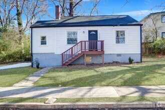 Building Photo - 2984 Semmes St