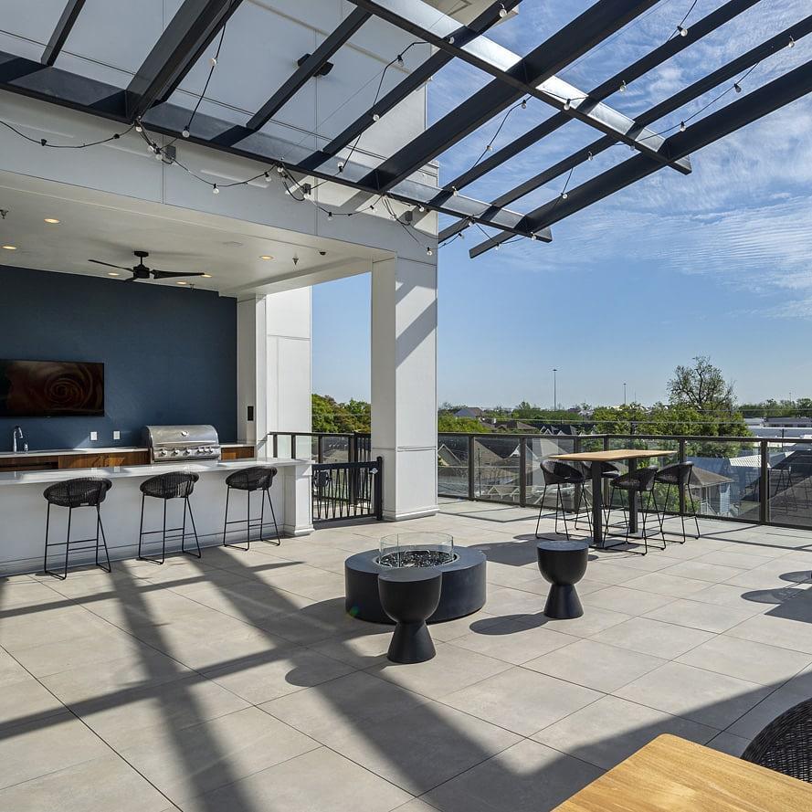 Building Photo - 401 W 25th St