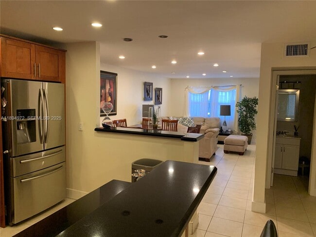 Building Photo - 3328 Quail Close