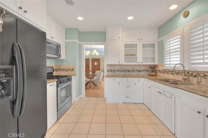 Building Photo - 1114 S Birch St