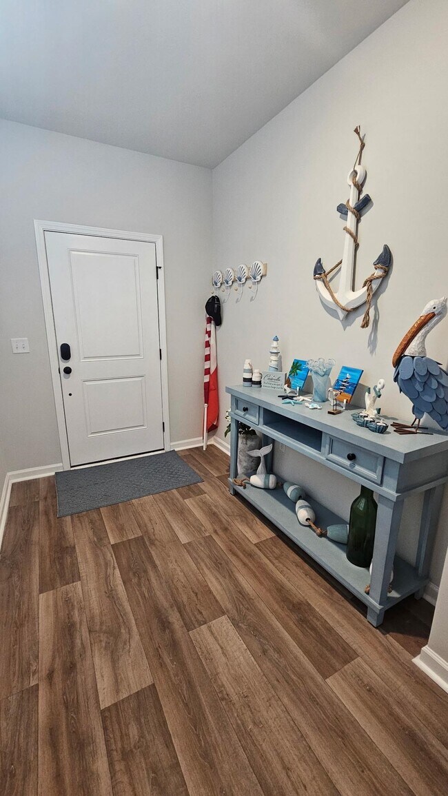 Building Photo - 515 Southwind Way