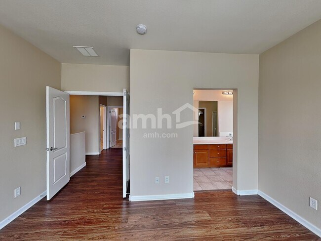 Building Photo - 2190 N 135th Dr