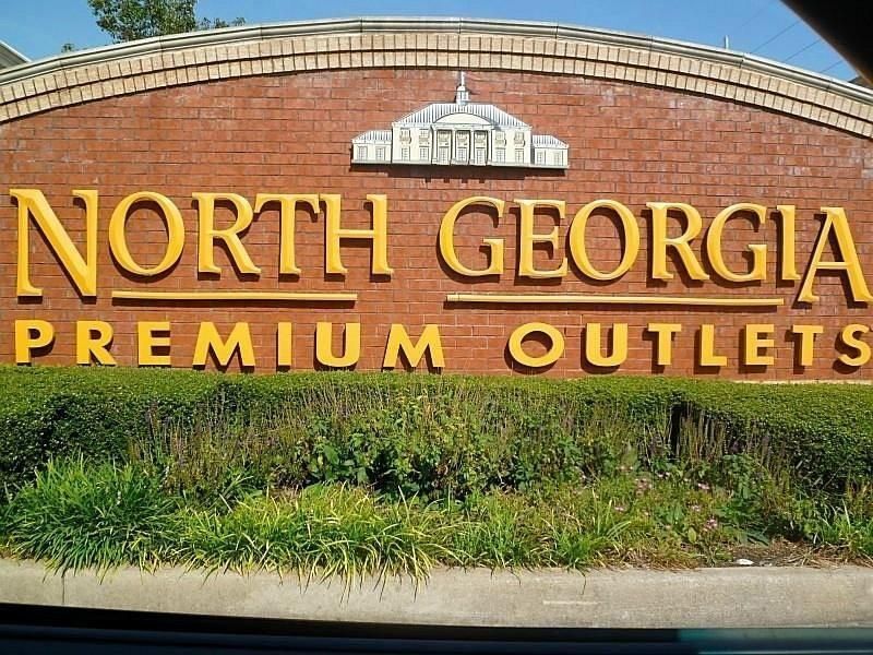 Building Photo - 282 Timberland Ave