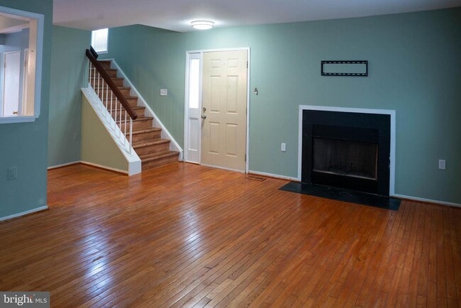 Building Photo - 8654 Venoy Ct