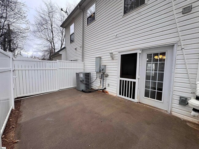 Building Photo - 58 Ridgestone Cir