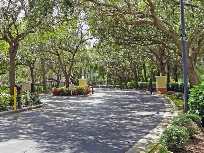 Building Photo - 4114 Central Sarasota Pkwy