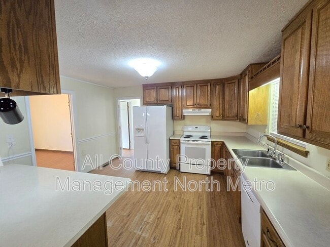 Building Photo - 2367 Graysville Rd