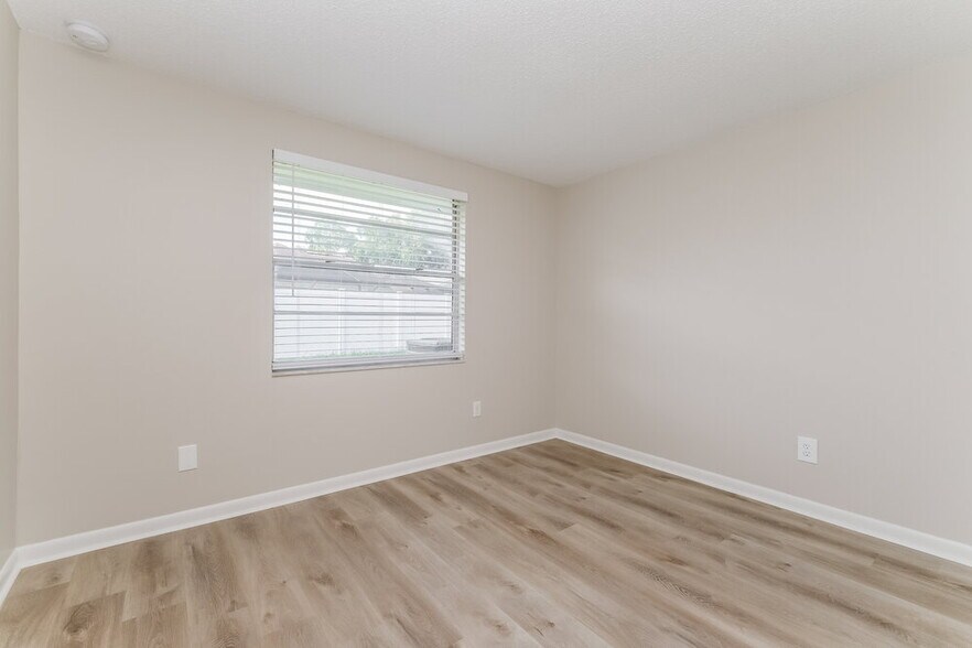 Building Photo - 6403 Reef Cir