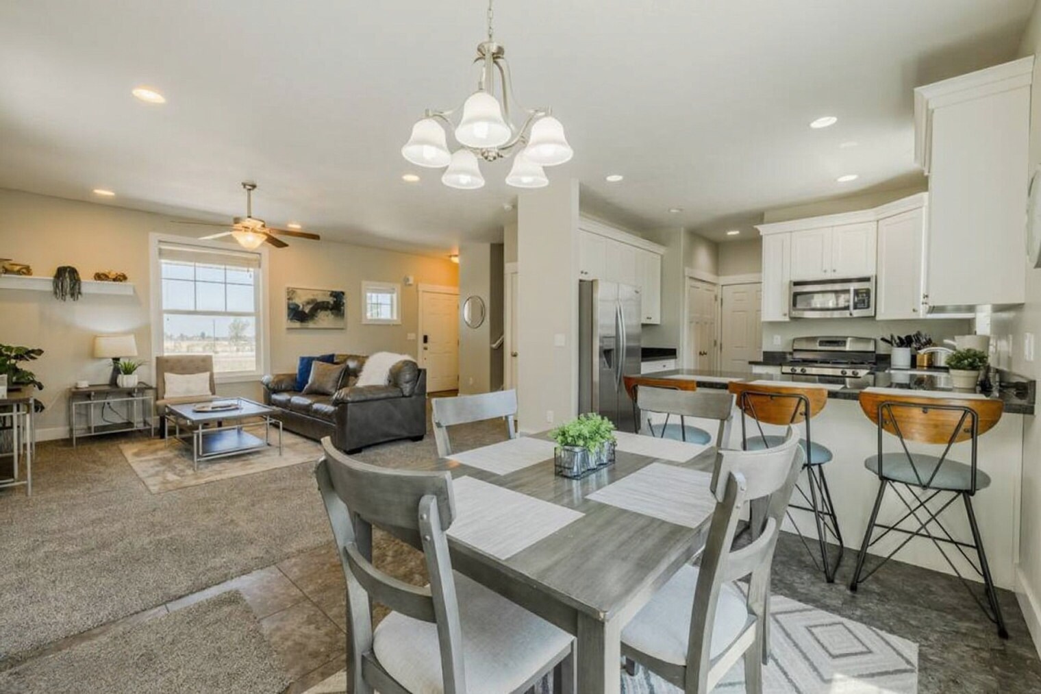 Building Photo - 5032 Bear Trap Dr