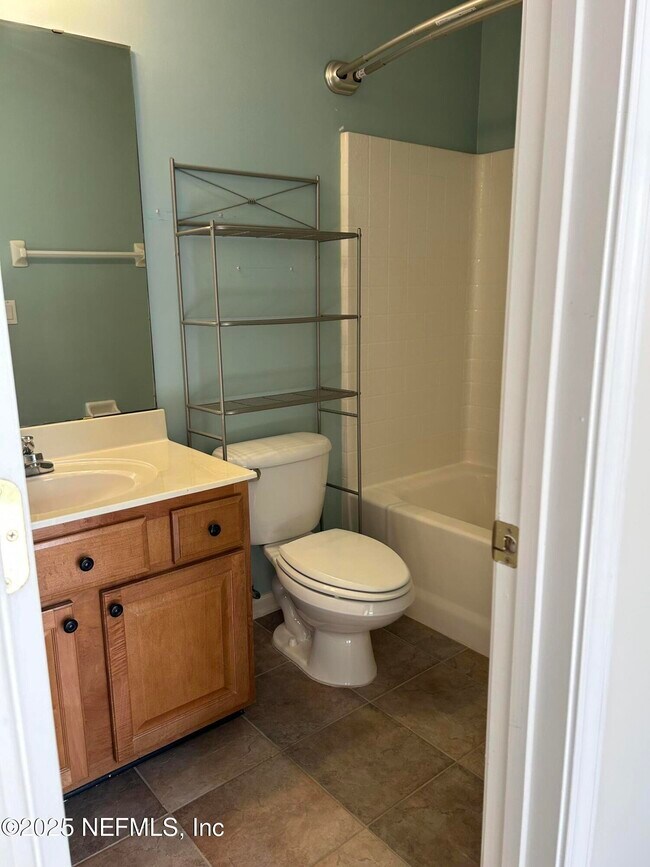 Building Photo - 1630 Majestic View Ln