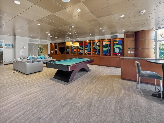 Building Photo - 2681 N Flamingo Rd