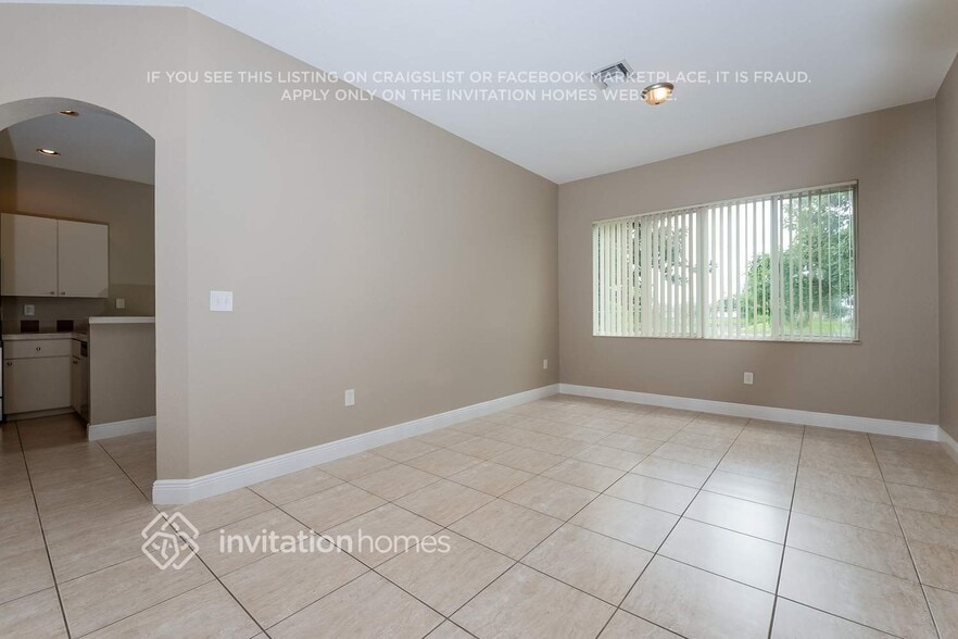 Building Photo - 16362 SW 50th Terrace