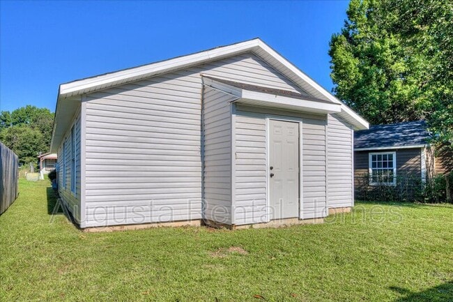 Building Photo - 3411 Princess Ct