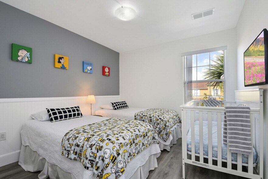 Building Photo - 139 Pompano Beach Dr