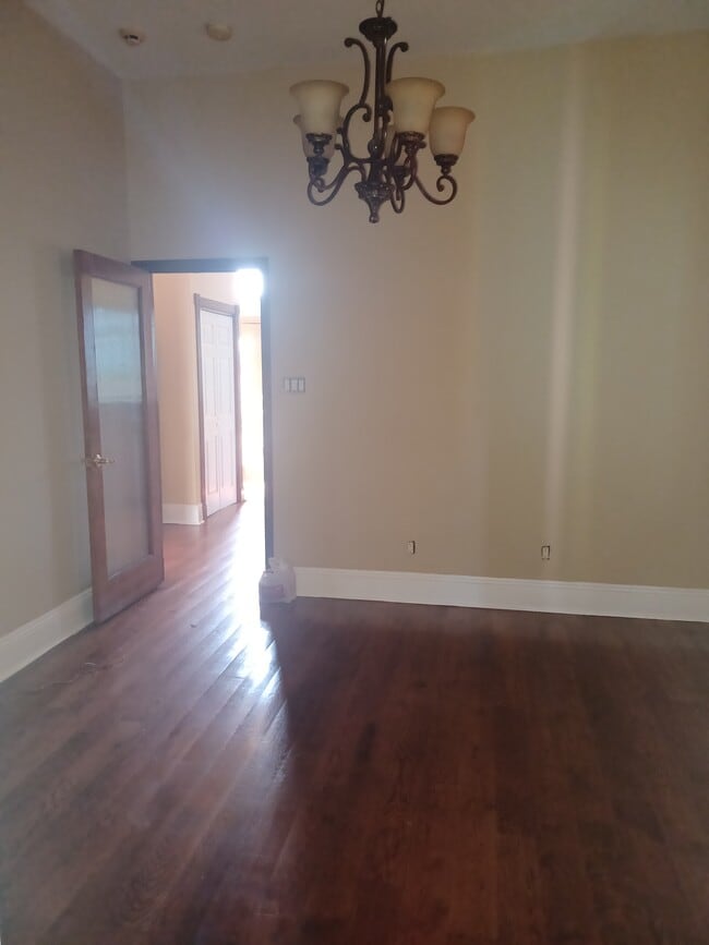 master bedroom - 3015 Saint Peter St