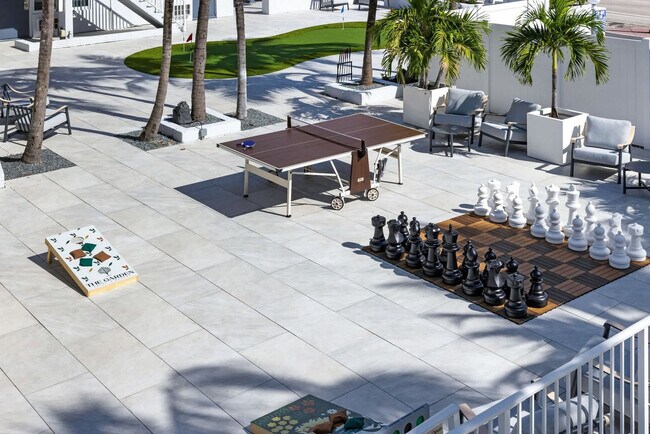 Building Photo - 3621 N Ocean Blvd