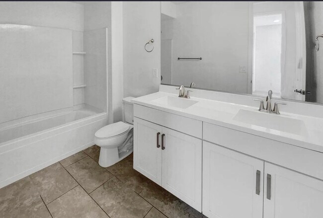 Building Photo - 6418 W Mark Ln