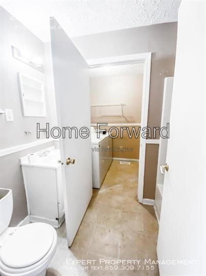 Building Photo - 1216 Hammond Ave