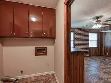 Building Photo - 205 Bob White Ave