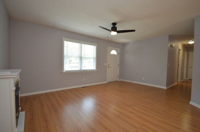 Building Photo - 5725 Stone Crystal Dr