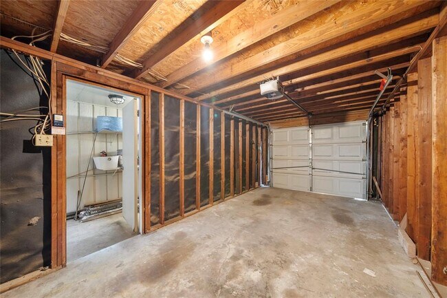 Building Photo - 2160 Winrock Blvd