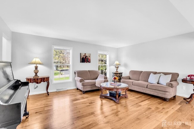 Building Photo - 108 Miller Ave