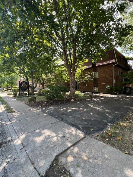 Building Photo - 2065 Sutton Ave
