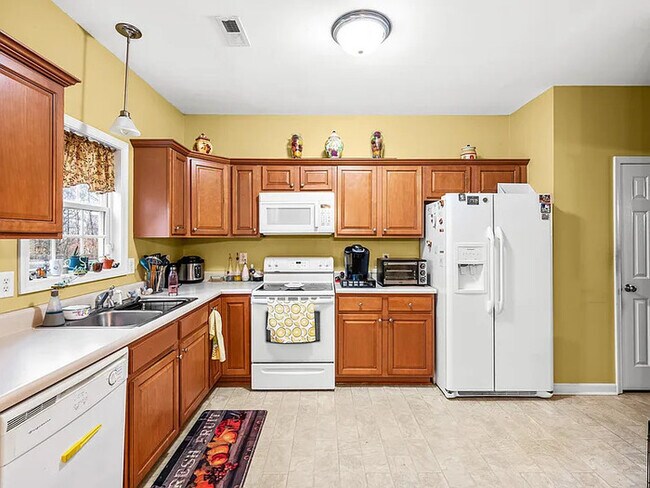 Building Photo - Earn Wealth While Leasing - Like a Homeowner - Lease to Own