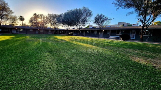 Building Photo - 6819 N 12th St