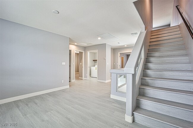 Building Photo - 6688 Metronome Ct