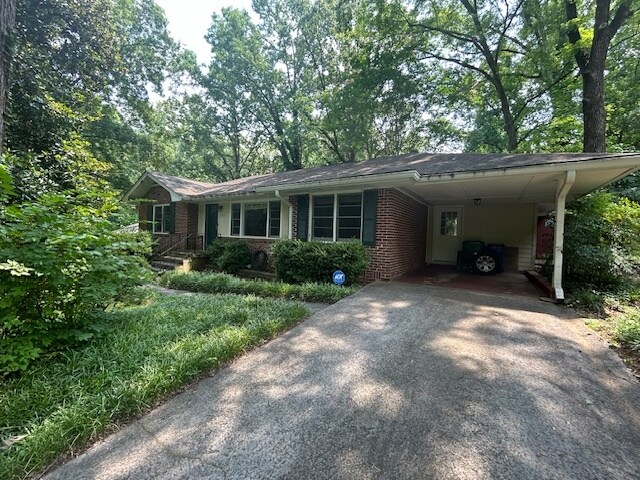 Building Photo - 1195 Gail Dr NE